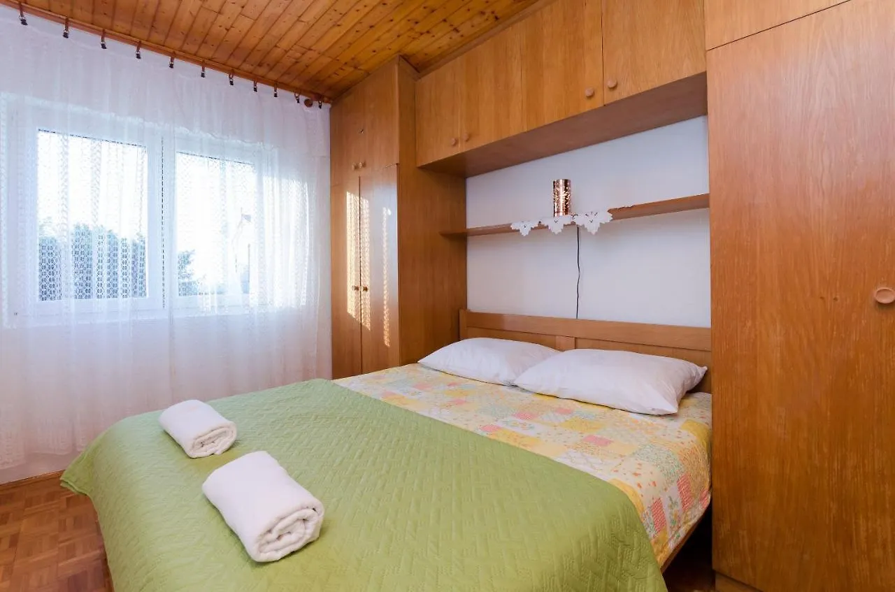 Apartment Ankica Lopar