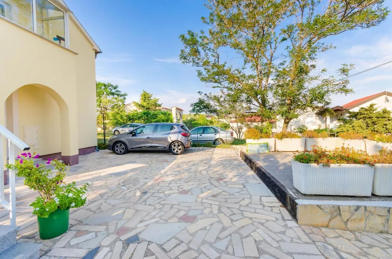 Apartment Ankica Lopar