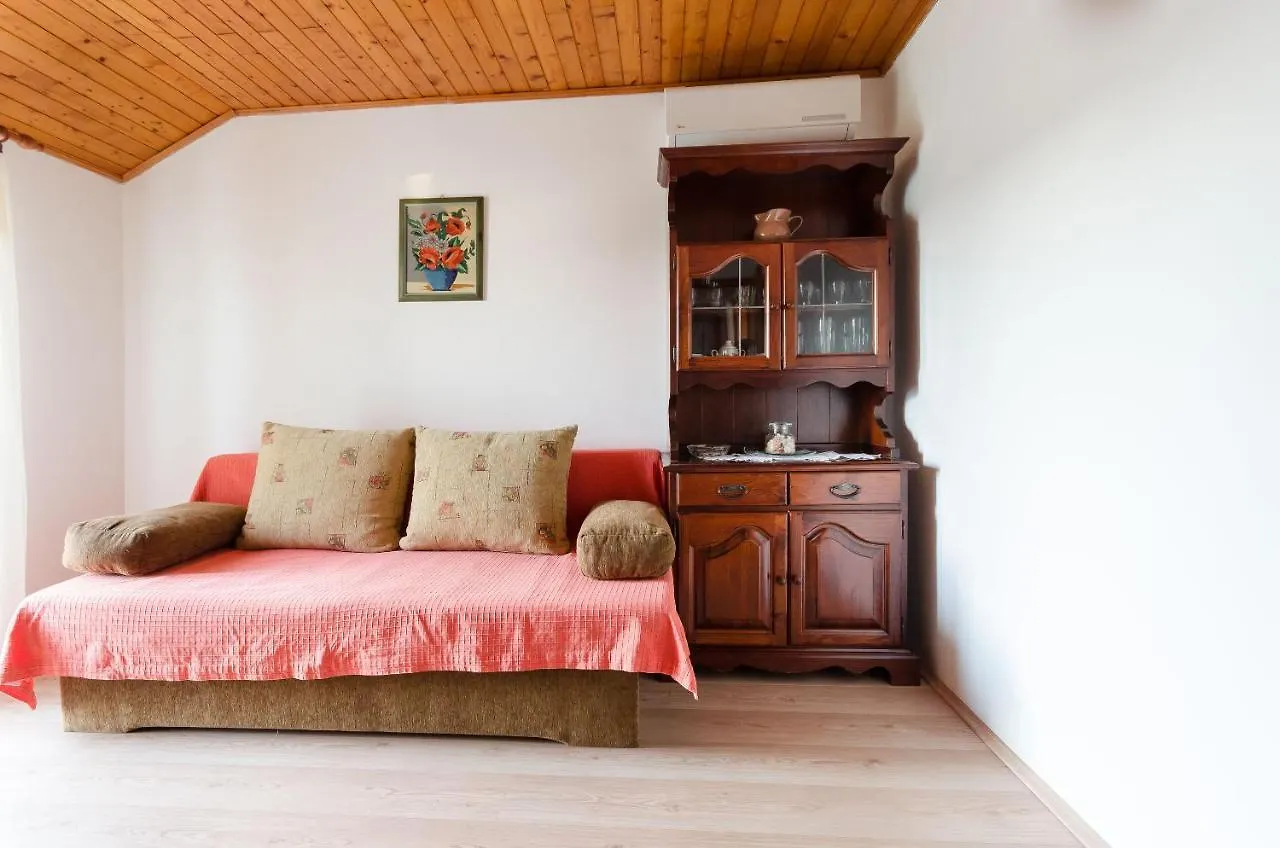 Apartment Ankica Lopar